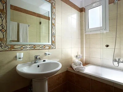 Coral Hotel - Hotelia Hospitality Group
