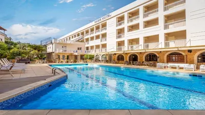 Oasis Hotel Corfu