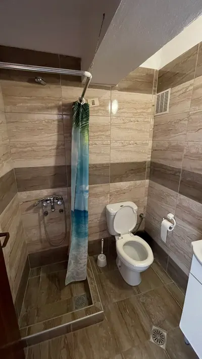 NIKOS BnB