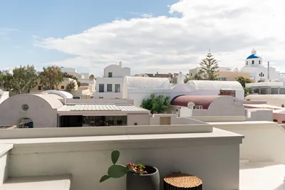 Oia Hostel