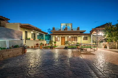 Fiorentinos Villa