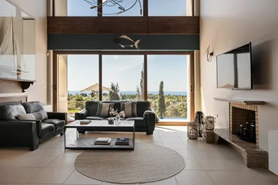 Villa Karmaniolos