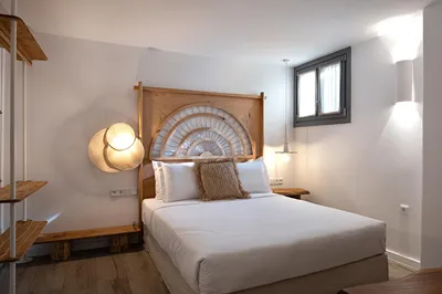 Kosmitis Suites & Villas