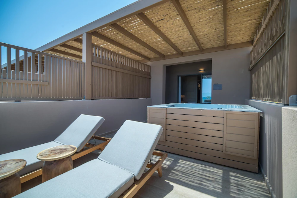 Senseana Sea Side Resort & Spa
