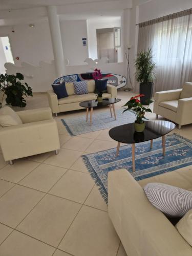 Menes Hotel