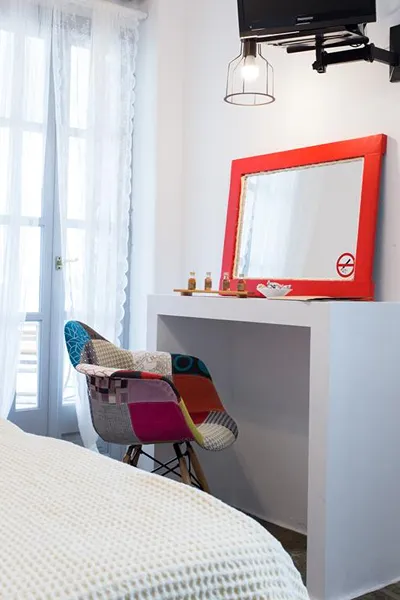 Evi Rooms