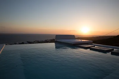 Horizon Mills Villas and Suites Santorini