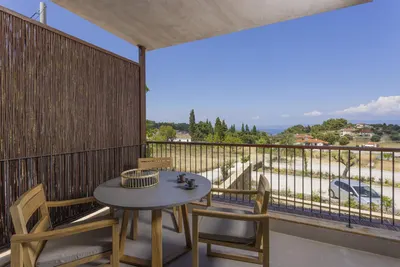 Pnoes Luxury Suites