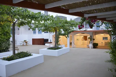 Oasis Beach Hotel