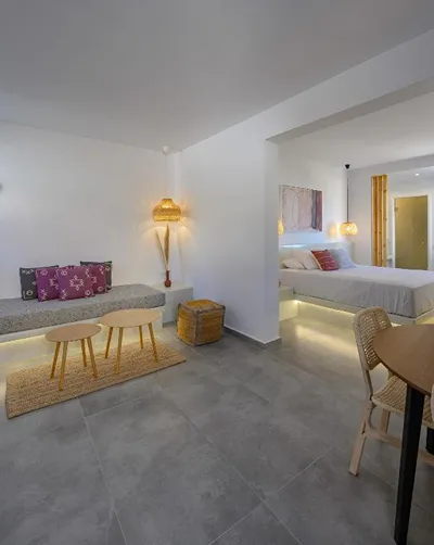 Thoe Oia Suites