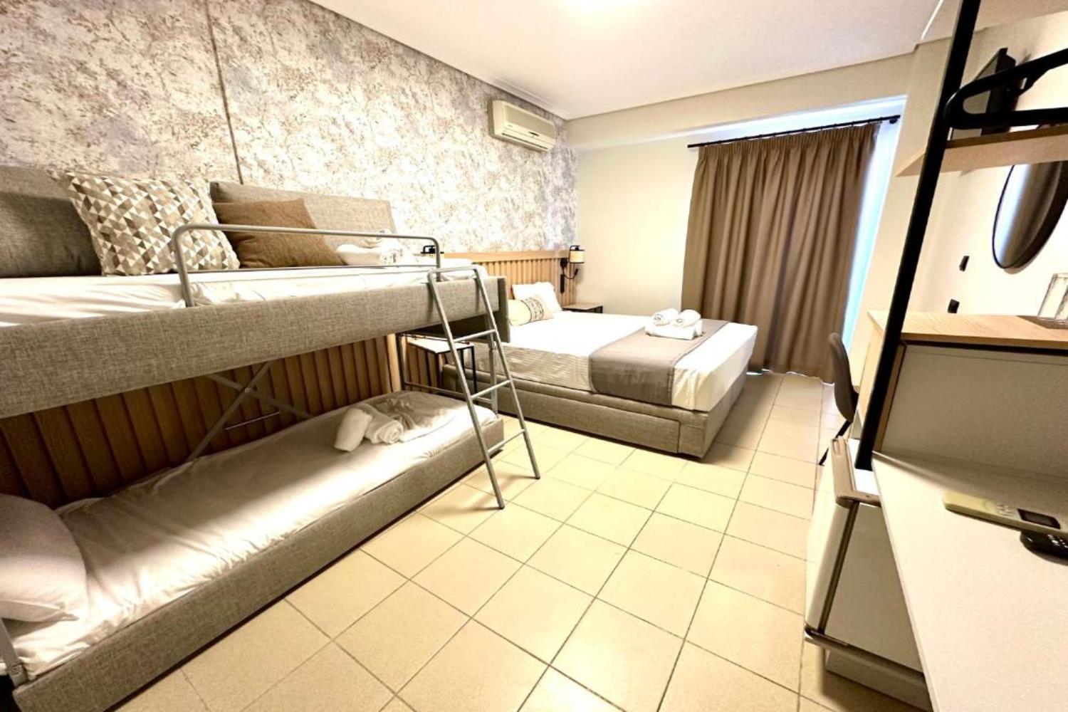 Aqua Beachfront Elegant Hotel