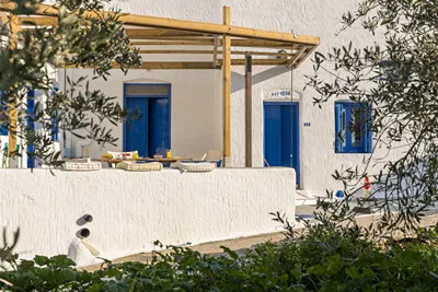 Allure Milos