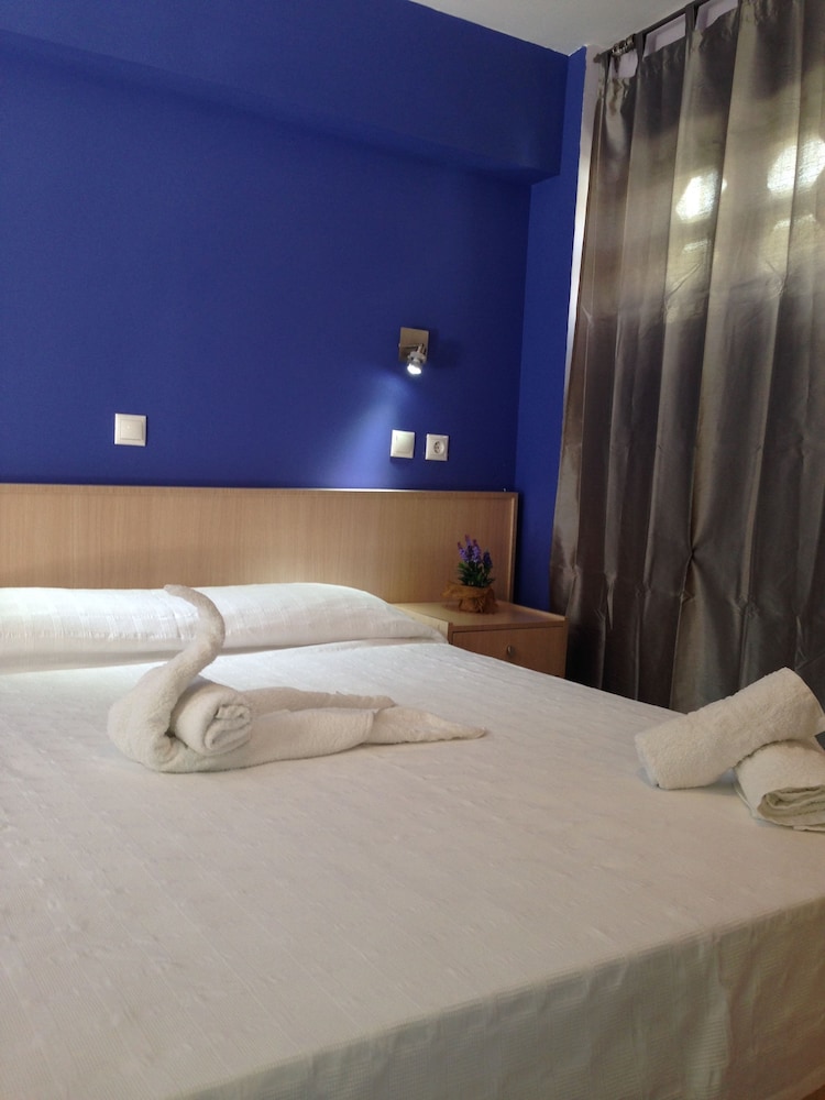 ZEFYROS HOTEL