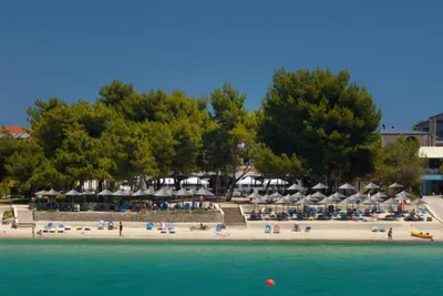 PORTES BEACH HOTEL