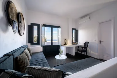 Santolia Art Suites Santorini