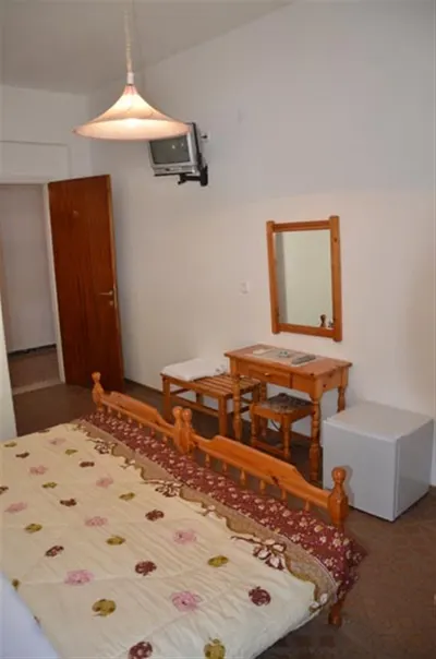 Theo Hotel