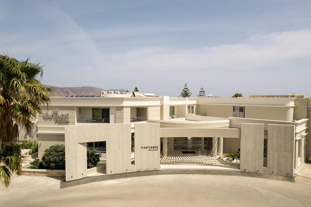Vantaris Palace Hotel