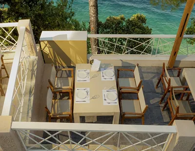 Cape Kanapitsa Hotel Suites