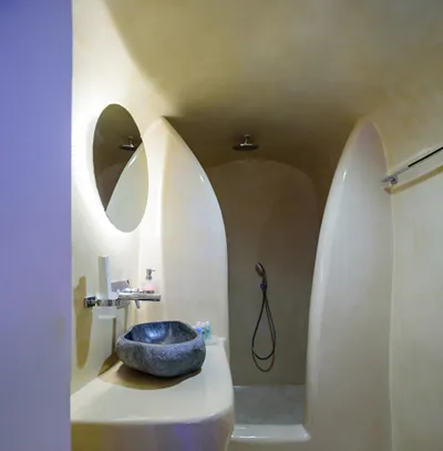 Abyssanto Suites & Spa