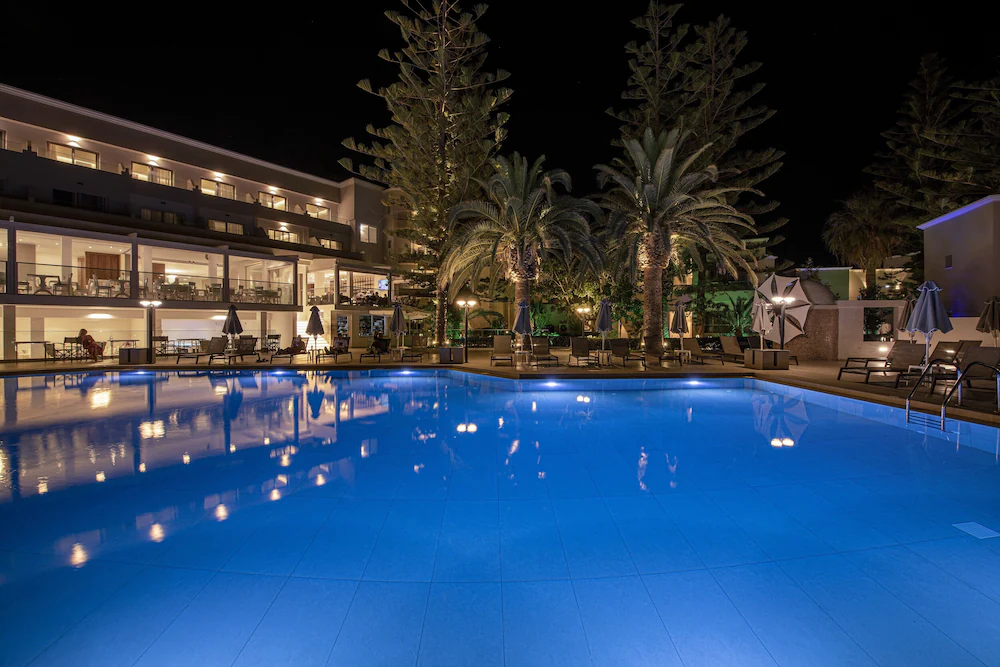 Vantaris Palace Hotel