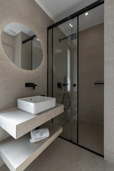 Kymothoe Elite Suites