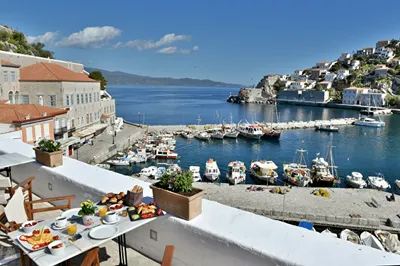 Douskos Port House Hydra