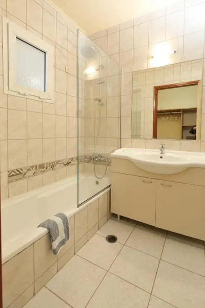 Theo Hotel Apartments