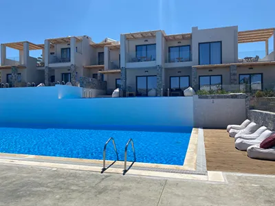 Helios Beach Hotel & Bungalows