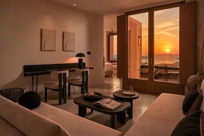 Enorme EOS Santorini - Adults Only
