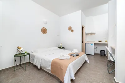 Thallos Cave House & Apartments
