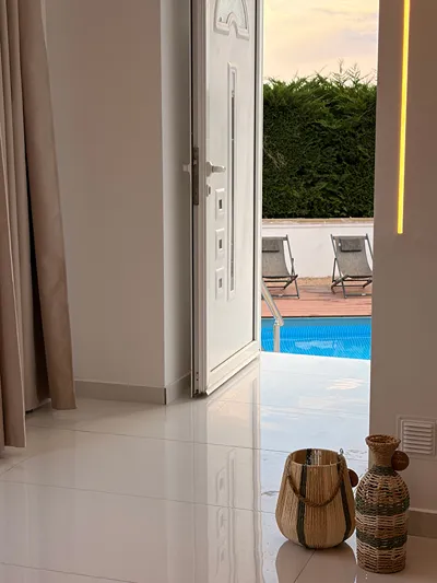 Kapahi Suites Apartments