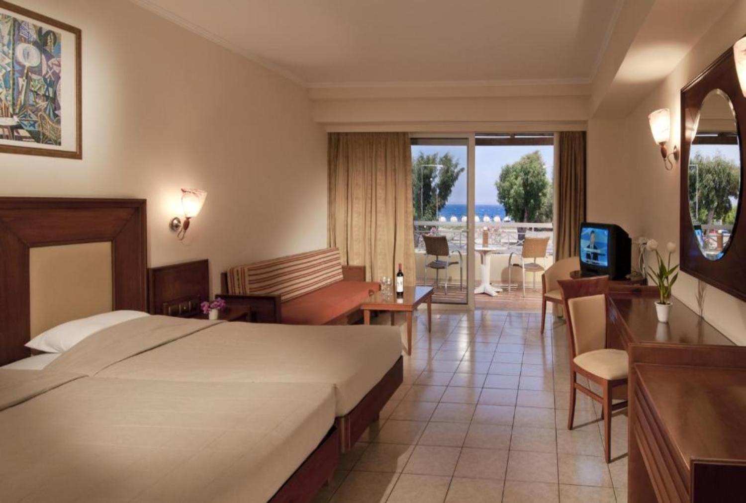 Kipriotis Maris Suites by Anayia All Inclusive Resorts