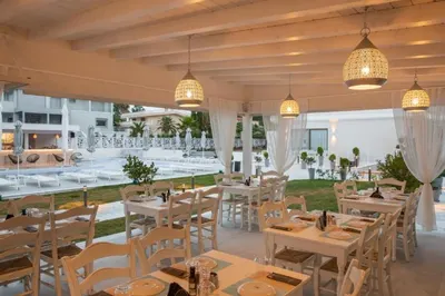 LAGUNA RESORT