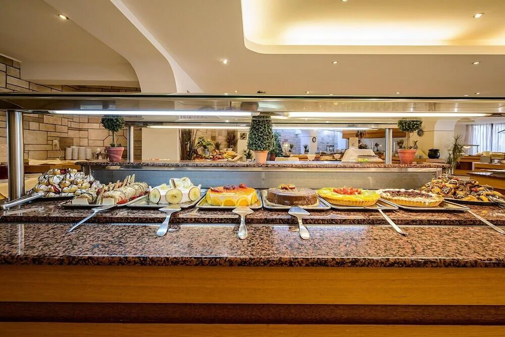 Vantaris Palace Hotel