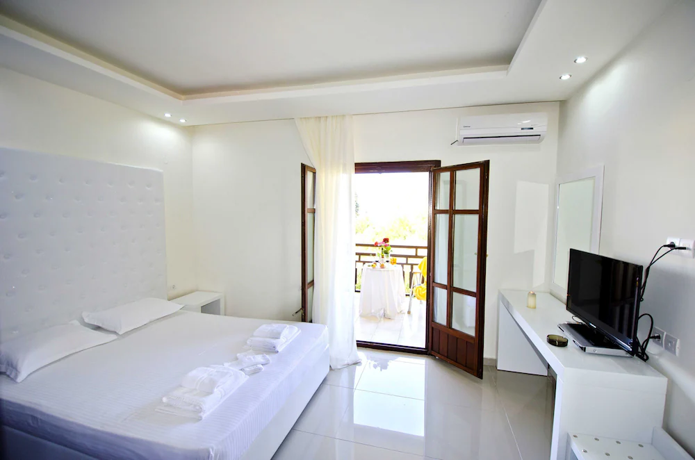 HOTEL MACEDON