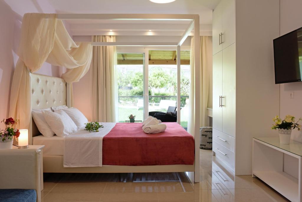 Palapart Gikas Studios and Suites