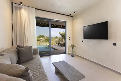 Pnoes Luxury Suites