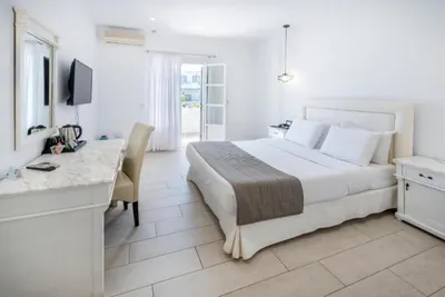 Smy Mediterranean White Santorini
