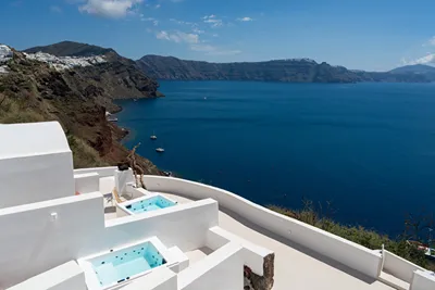 You and Me Suites Oia