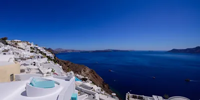 Cave Agapi Oia