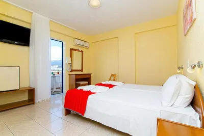 Triton Hotel