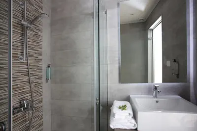 Paradise Hotel