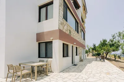 Villa Iliatoras Traditionally Furnished Apartments