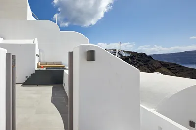 Allure Breeze Suites