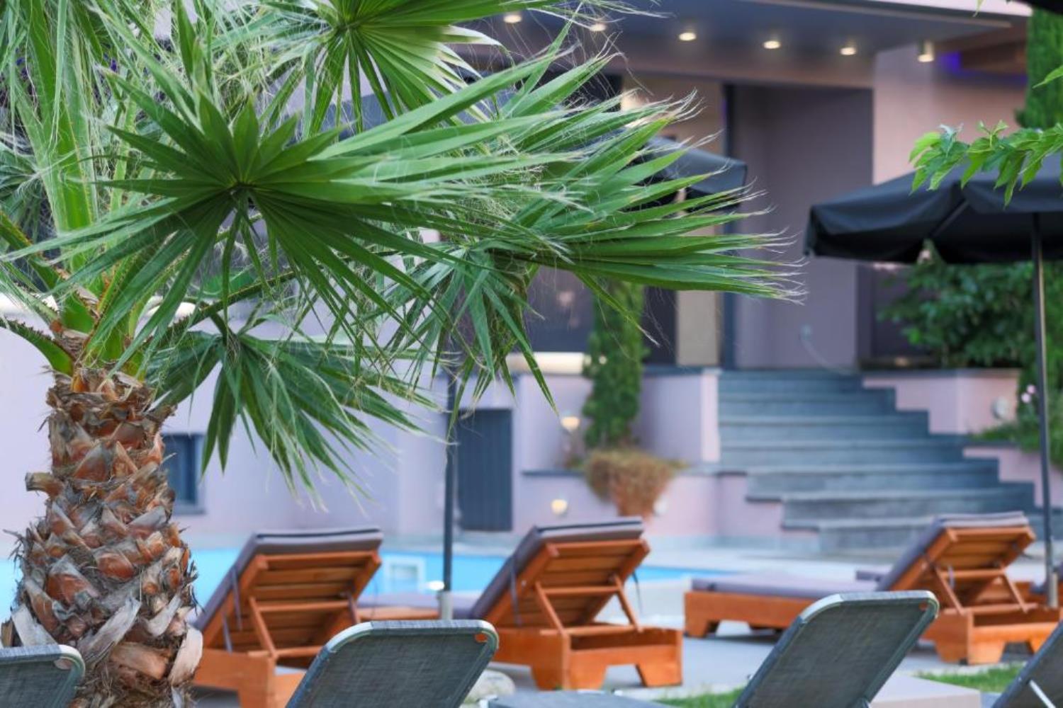Yakinthos Hotel