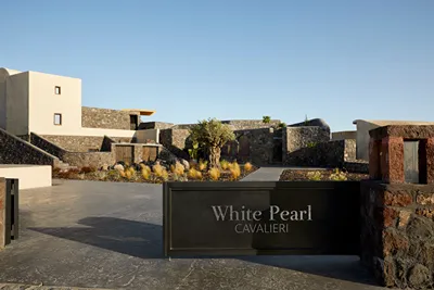 White Pearl Cavalieri Santorini Imerovigli