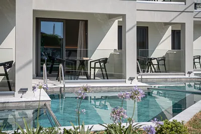 Elia Agia Marina Resort