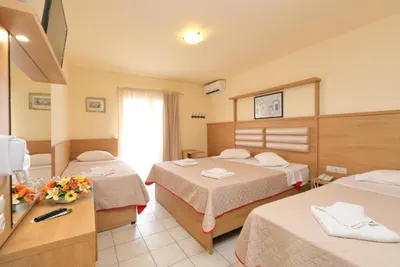 Theo Hotel Apartments