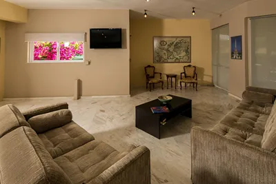 Hotel Elotia