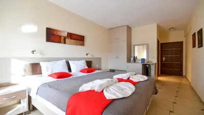 Avra Hotel